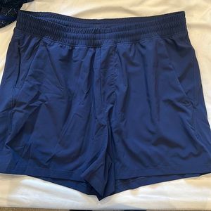 Lululemon 7” pace breaker shorts LL